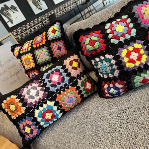 Cuscino quadrato colorato della nonna, copertura Boho all'uncinetto, federa decorativa afghana, cuscino multicolore fatto a mano, regalo per la casa, personalizzare