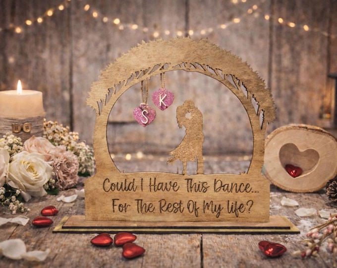 Personalized Dancing Couple Wood Sign – Rustic Wedding Anniversary Gift