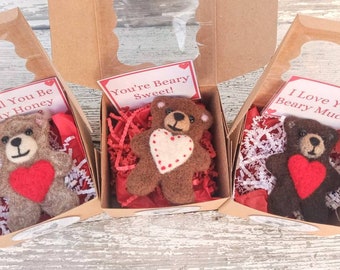 Heart&quot;felt&quot; Valentine&#39;s ~ Boxed Magnetic Fiber Felted Teddy Love Bear ~ Unique Gift Idea