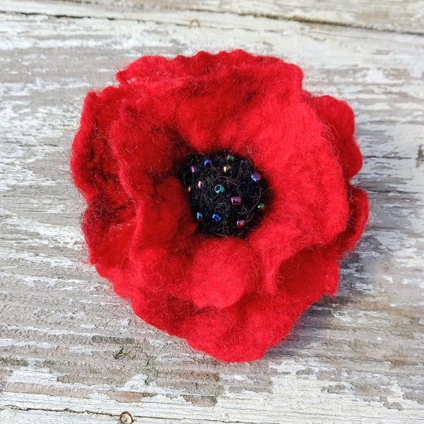 Wet felted Red Poppy Brooch ~ Natural Alpaca Fibers, Merino Wool ~ Flower Shawl Pin ~ Poppies