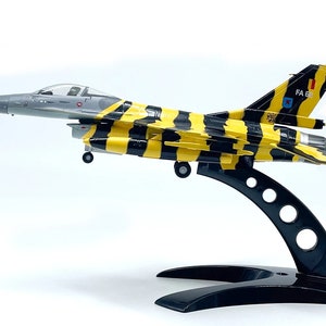 F-16 Tiger Meet MLU Fighting Falcon Aircraft Scale model Viper Fighter Plane Metal Die cast 1/72 Lockheed Martin image 3