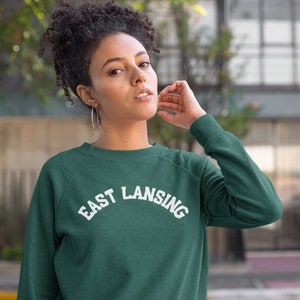 East Lansing Michigan Sweater Represent East Lansing Tourism Traveling Collegiate Gift Present Unisex Heavy Blend Crewneck Sweatshirt