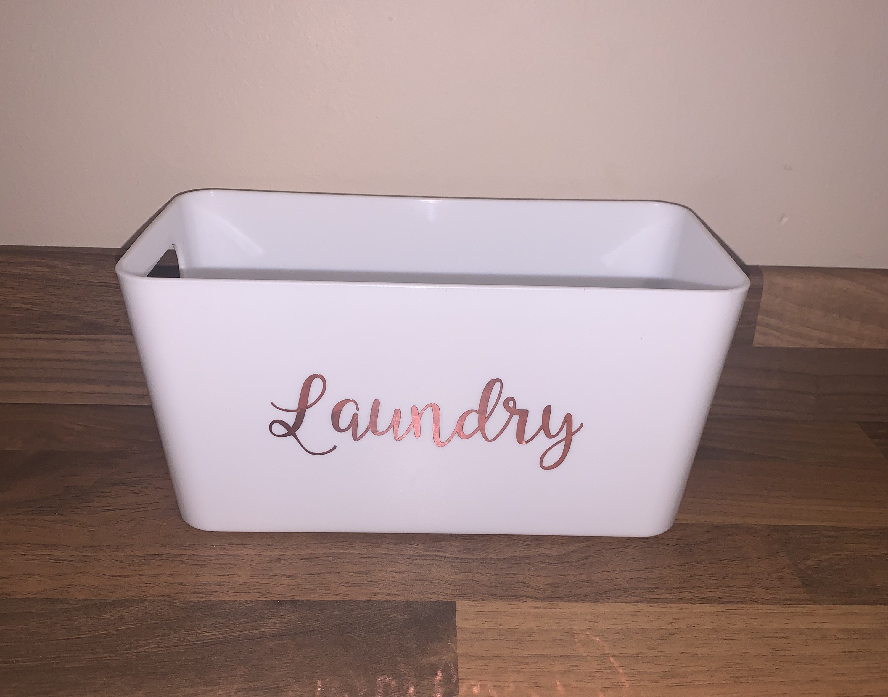 Almacenamiento personalizado de lavandería ordenado en blanco | Etsy