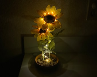 Sunflower Desk Lamp, Sunflower Paperweight, Sunflower Lighting, Floral Decor, Sunflower night light, Yellow Flower Decor