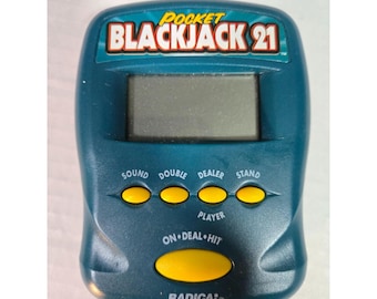 Vintage draagbaar blackjackspel (21) van Radica.