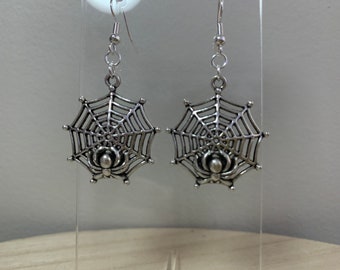 Spooky spiderweb spider Halloween earrings
