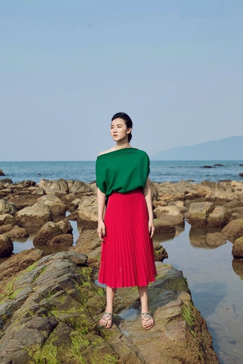 Elegant Satin Skirt Pleated Midi Silk Skirt