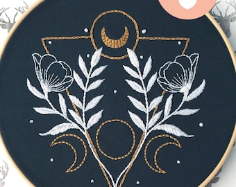 Blombroderimönster PDF | Handbroderidesign med trippelmåne | Botanisk Hoop Art | Direktnedladdning