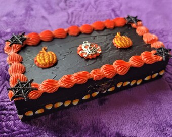 Halloween / Gothic Faux Cake Jewelry or Trinket Box