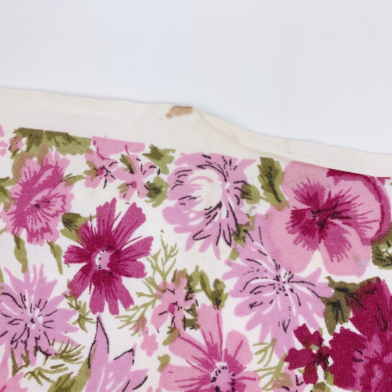 Vintage Fabric Flair VAT Colored Screen Print Remnant Sewing Material