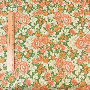 Vintage Fabric Closely Packed Oversized Floral Print 1 yd + 9" x 44" Orange Green Sewing Material