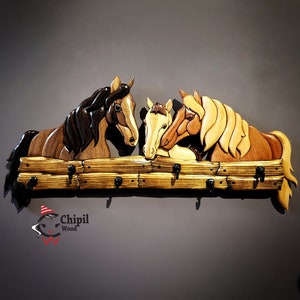 Horse Intarsia Wall Key Holder – Handmade Wood Horse Family Décor, Rustic Entry Organizer, Gift for Horse Lovers, Farmhouse Wall Art