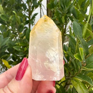 Quality   Golden Healer Quartz  Point, Tower, gemmy . From Brazil