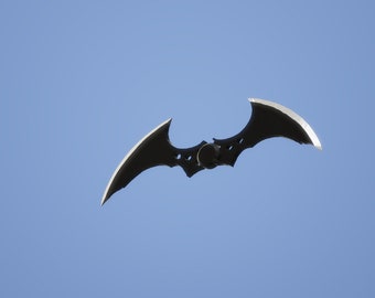 Arkham Knight Batarang v2 stl (now foldable)