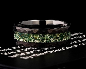 Green Moss Agate Ring, Black Hammered Tungsten Ring, Mens Wedding Ring, Mens Wedding Band, Agate Ring 8mm Gift for Him, Black Tungsten Ring