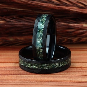Mens Wedding Ring, Hammered Black Tungsten Ring Moss Agate, 6mm Mens Wedding Band, Natural Eco-Friendly Moss Agate Black Mens Ring