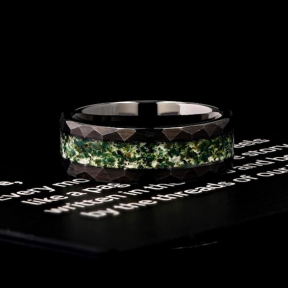 Green Moss Agate Ring, Black Hammered Tungsten Ring, Mens Wedding Ring, Mens Wedding Band, Agate Ring 8mm Gift for Him, Black Tungsten Ring