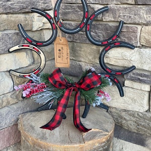 Horseshoe Wreath