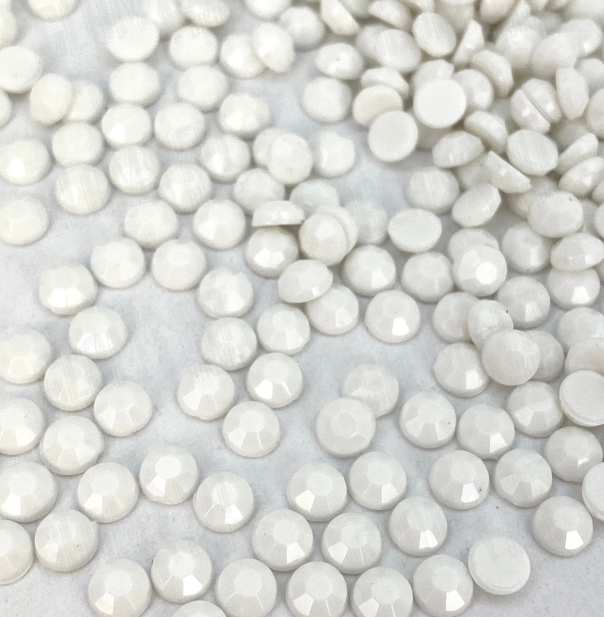 Chalk White crystals Rhinestones Diamantes Flat backs Etsy