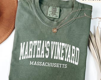Martha’s Vineyard Comfort Colors® T-Shirt, Marthas Vineyard MA Shirt, Martha’s Vineyard Trip Sweatshirt, Marthas Vineyard Long-Sleeve Shirt