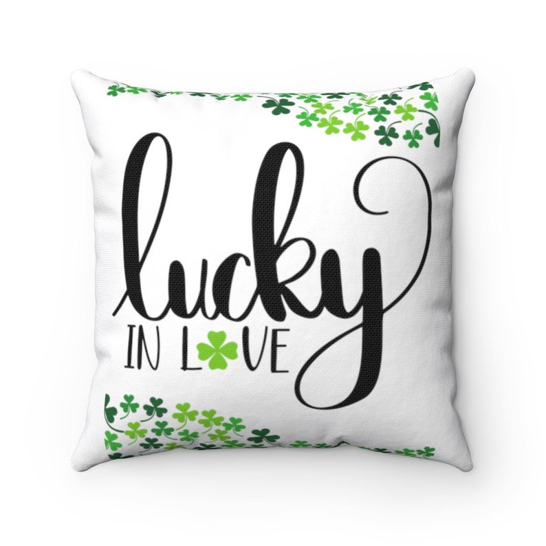 Irish Gifts 4 Leaf Clover Green Farmhouse Lucky in Love Pillow Gifts for Irish Clover Throw Pillow St Patricks Day Holiday Pillow
