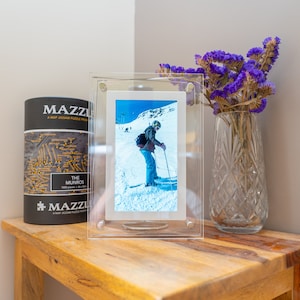 Digital Photo Frame With Personalised Gift Box, Perfect House Warming Gift, Wedding Photo Frame, Wedding Video, Wedding Keepsake, Family