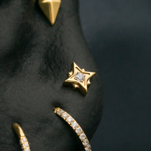 Celestial Shimmering Star Stud / Titanium Threadless Cartilage Helix Conch Stud / Minimalist Earring / Handmade Gold Earring