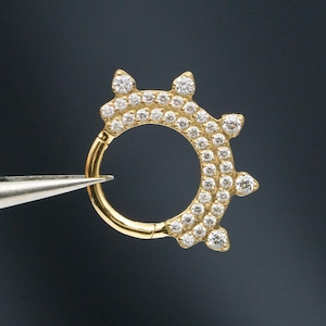 Crown Double Pave Cubic Hoop / 16g Titan Klapp Hoop / Daith Conch Knorpel Helix Clicker / Septum / Gold Ohrring / handgemachter Schmuck