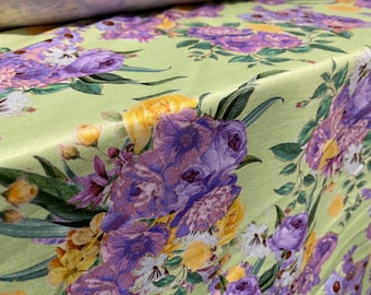 Tissu jersey à poignée souple avec spandex, par mètre - vert & lilas imprimé floral