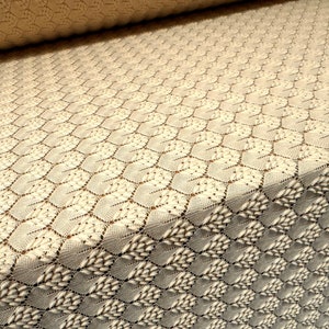 Stretch Häkelspitze Kleiderstoff, Meterware - Bogenkante - Creme