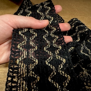 Metallic crochet lace edging trim fabric, per metre - zigzag - black with gold lurex