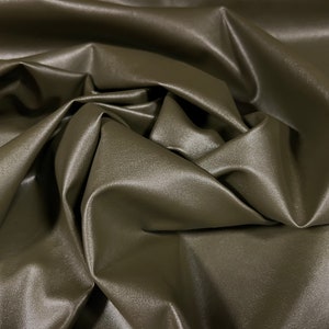 Kunstleder p.u. Beschichteter Stretch-Kunstlederstoff, pro Meter - uni - olivgrün