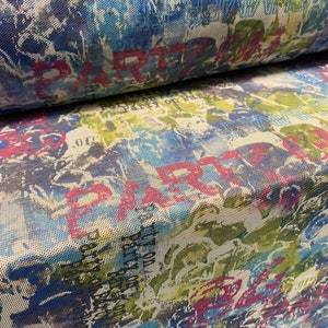 Power Mesh Netz Stretch Elasthan Stoff, pro Meter - &#39;Party On&#39; Festival Print - mehrfarbig