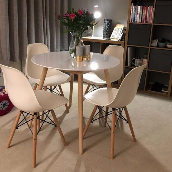 Lot de 4 chaises modernes contemporaines blanches, noires et grises en polypropylène avec structure Eiffel en métal, chaises de bureau à manger de style scandinave