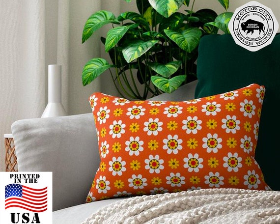 70s Funky Retro Orange Daisy Flower Lumbar 20x14 Pillow Modern, 70s Décor, Decorative Pillow, Vintage Home, Bohemian Décor, Mod Groovy 1970s