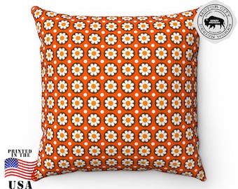ORANGE MOD DAISY 70s Retro Square Throw Pillow | Hippie, 70s Décor, Decorative Pillow, Vintage Home, Boho Décor, Boho Pillow, Daisies