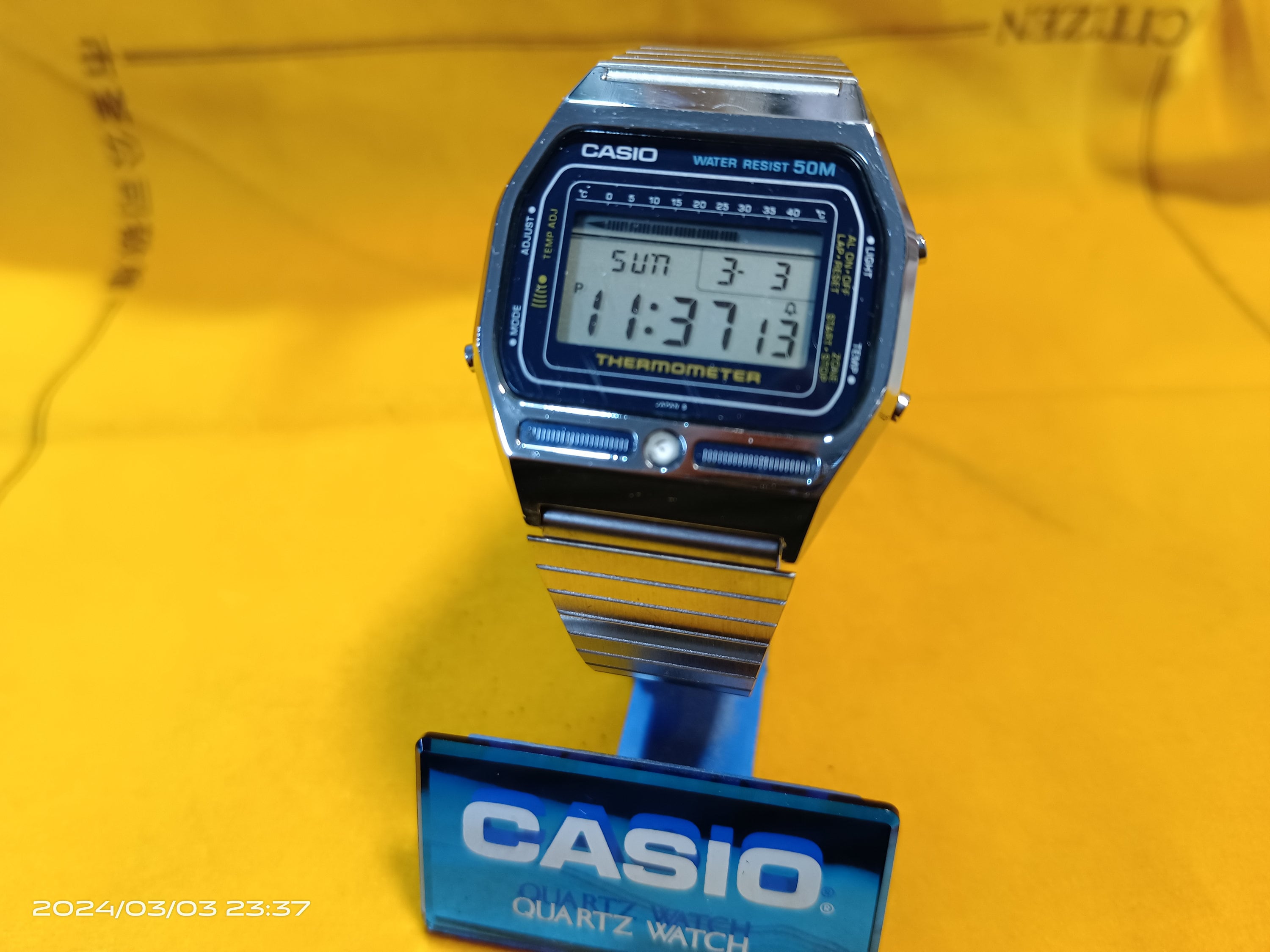 レアCASIO TS-1000 THERMOMETER デジタル腕時計
