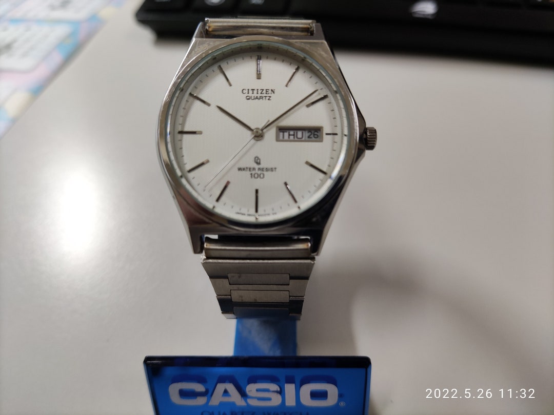 Vintage Citizen Quartz 1990's Diver's 100m Module 3800 Vintage Citizen Quartz 1990's Diver's 100m Module 3800