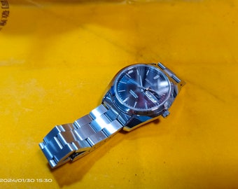 Vintage SEIKO Perpetual Calendar Quartz 100m 8F33-0040