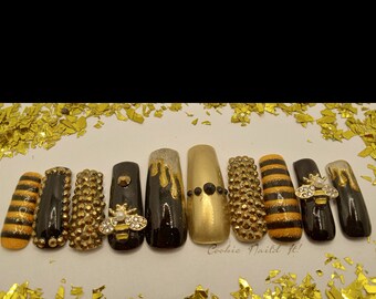 Bumble Bee Press on Set Gold Metallic Charm Bling Nails Rhinestones