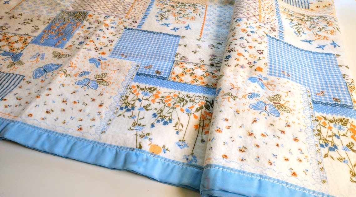 Vintage Floral Acrylic Blanket With Satin Trim Vintage Etsy