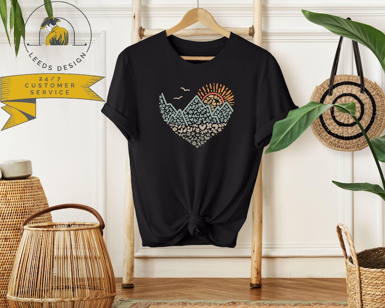 Mountains Heart Shirt | Adventure Awaits Shirt | Floral Mountains Shirt | Great Outdoors Shirt | Wanderlust Shirt | Family Camp Shirts immagine 1