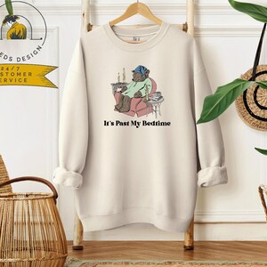 Sudadera "Ya es hora de dormir" / Sudadera "Oso dormilón" / Sudadera moderna estilo Y2K / Sudadera con meme divertido / Sudadera para amantes de los libros imagen 4
