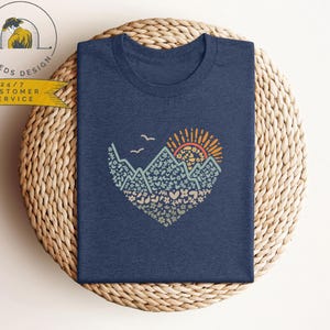 Mountains Heart Shirt | Adventure Awaits Shirt | Floral Mountains Shirt | Great Outdoors Shirt | Wanderlust Shirt | Family Camp Shirts immagine 2