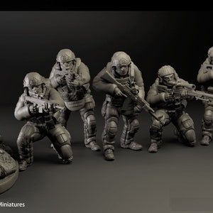 6pc Russian PMC - 28mm 32mm Miniature | Military Wargame Mini | Skirmish | Zombicide | Survivors