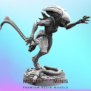 Xeno Praetorian E - 32mm Scale Alien Miniature | RPG | Sci fi | AvP | Role Playing | DnD | Papsikel