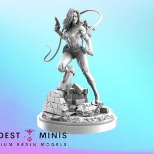 Lady Hiss - 40mm Miniature | DnD Mini | Superhero Miniature | C27