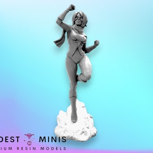 Classic Ms Marvelous A - 40mm  Miniature | DnD Mini | Superhero | Trident