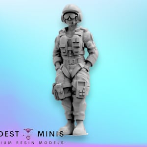 Colonial Space Fighter Pilot Nicole - 32mm Scale Alien Miniature | RPG | Sci fi | Cyberpunk | Role Playing | DnD | Papsikel