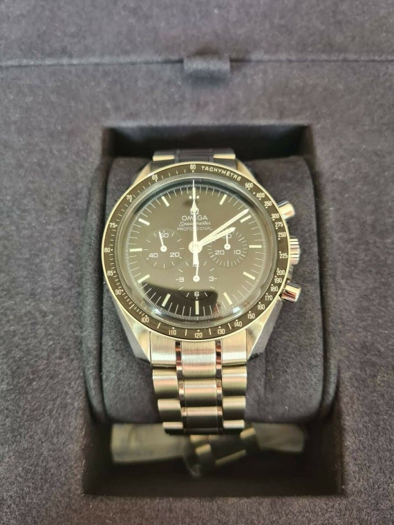 100% Authentic Omega Watch speedmaster professiona